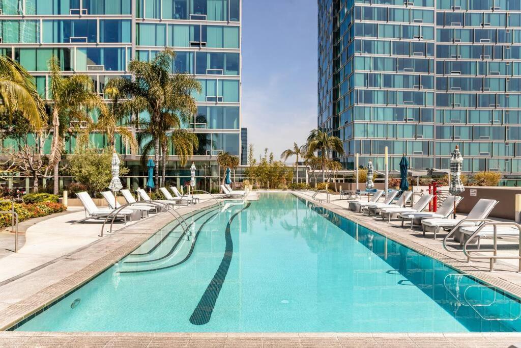 Lovely Upscale High Rise Private Parking & Pool Apartment Los Angeles Exterior foto