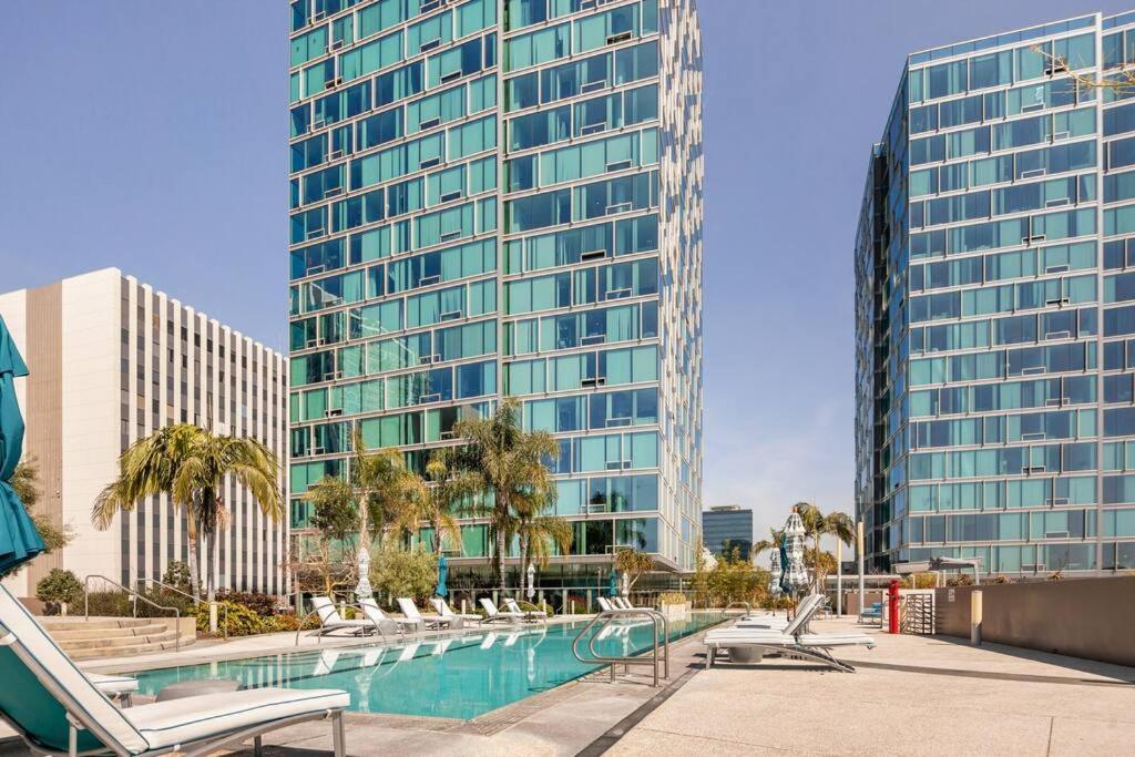 Lovely Upscale High Rise Private Parking & Pool Apartment Los Angeles Exterior foto